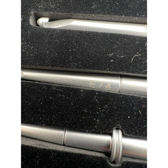 Crochet Hook Set Interchangeable Wood Handle 5 Sizes Kit Sawyer Creek Premium - Picture 3 of 12